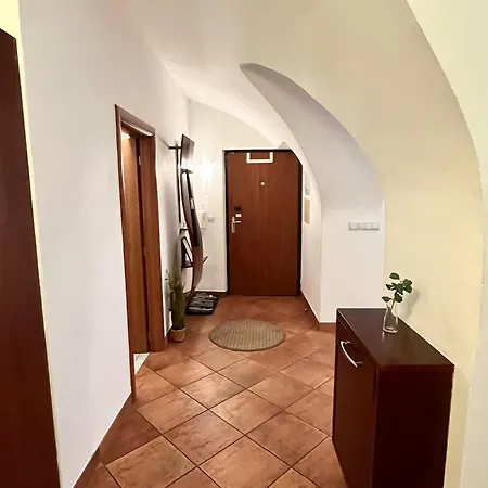 Sophie - Old Town براتسيلافا